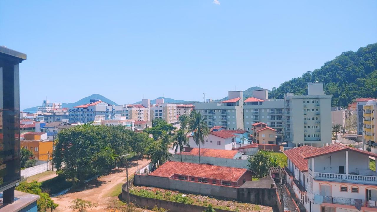 Apto Ubatuba Praia Grande - 4 Quartos - Piscina Privativa
