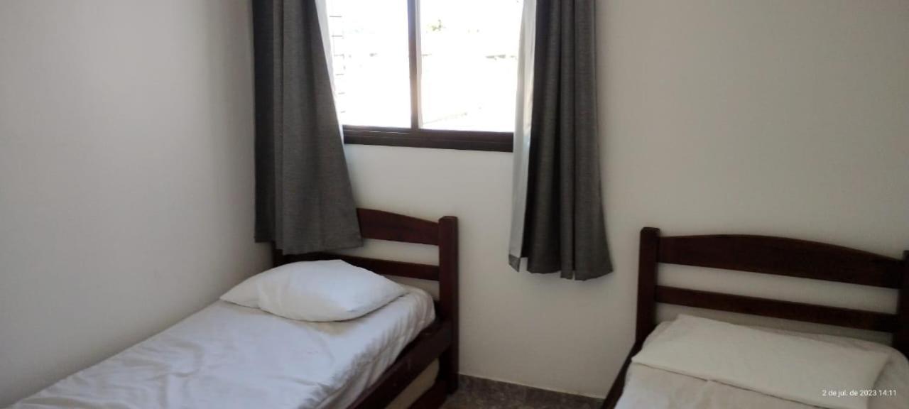 Apartamento Apto Grande - 4 Quartos - Piscina Privativa *
